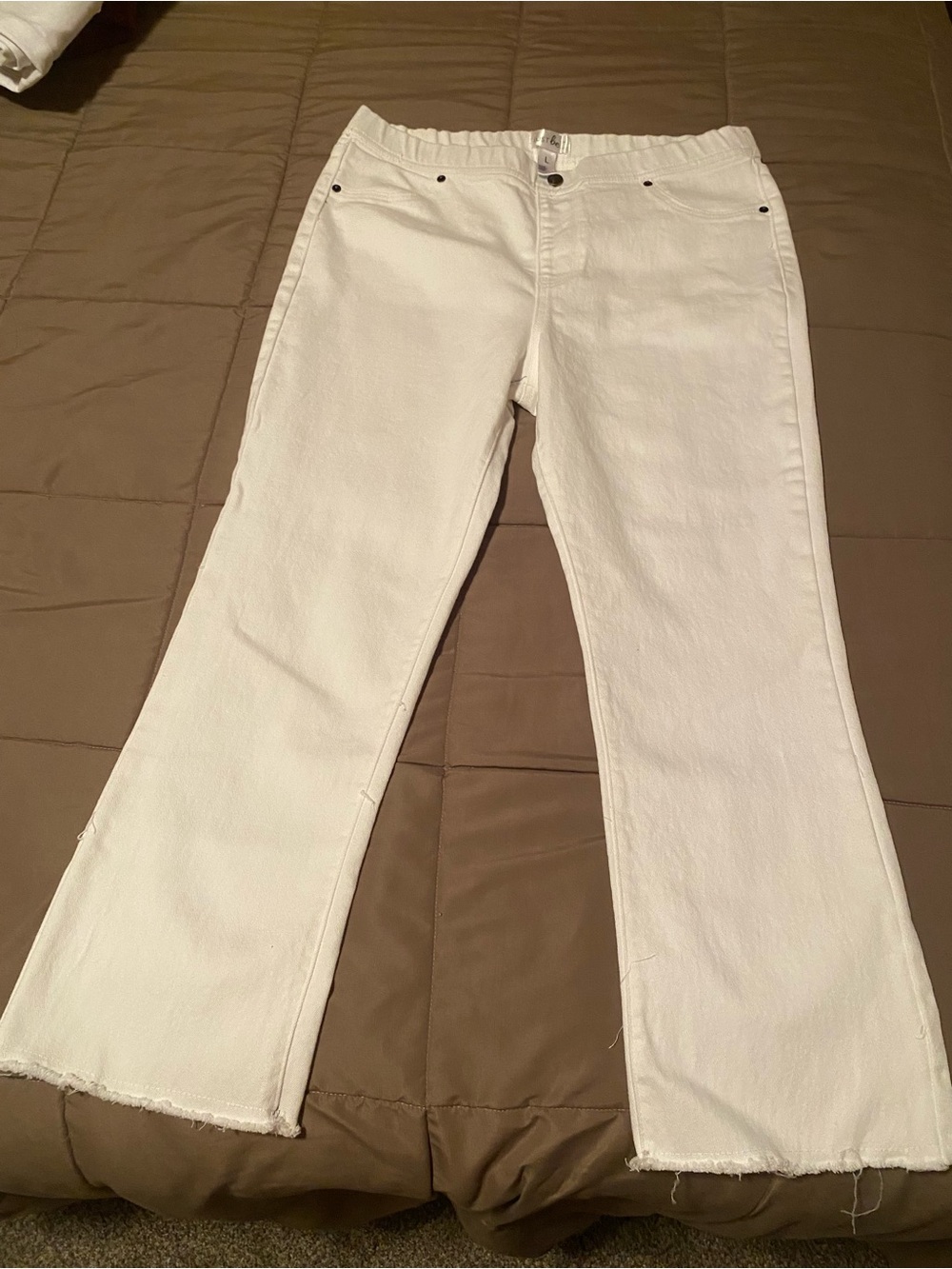 White Women's Just Be Flared Jeans
